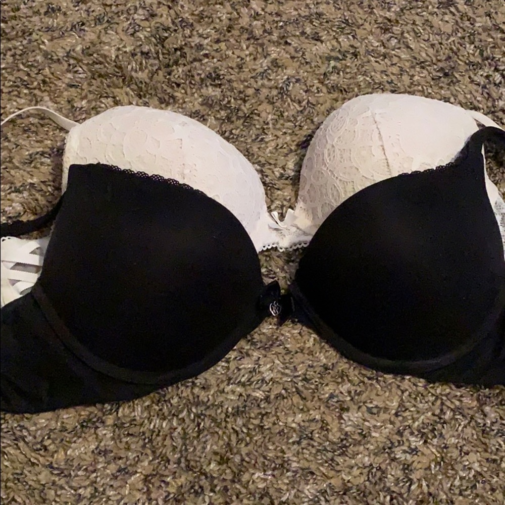 Victoria Secret Push-up bra bundle